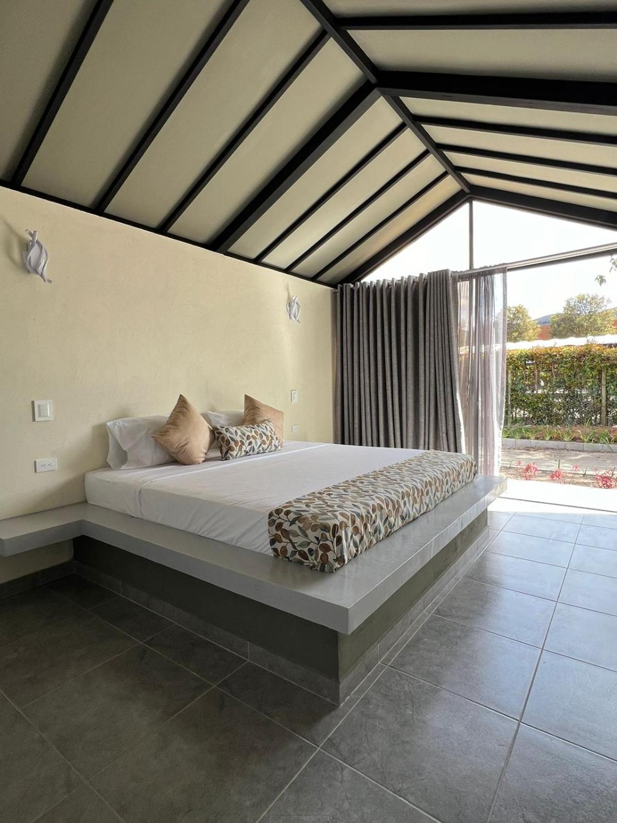 Star Center Hotel Boutique Ріонегро Екстер'єр фото